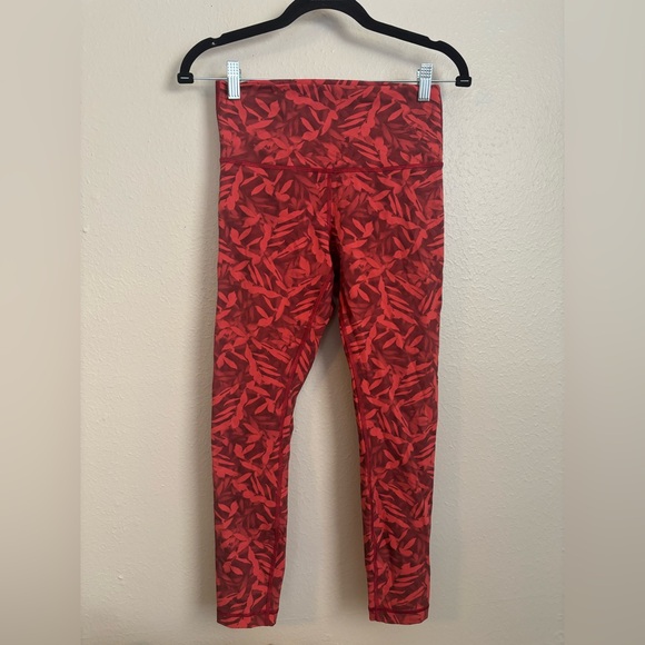 Lululemon Wunder Under High-Rise Tight 25" *Luxtreme Spray Leaf Fireside Red 8 - Picture 4 of 10